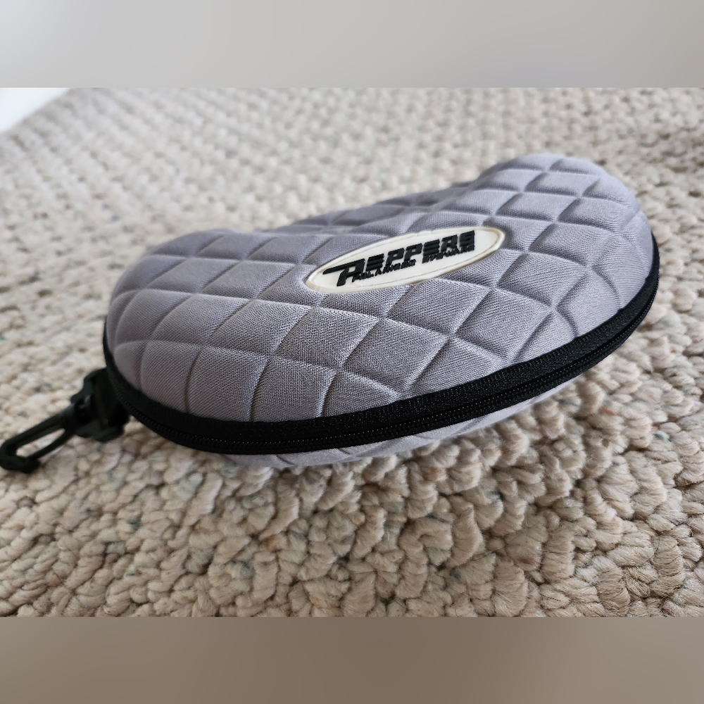 Peppers Sunglasses/Glasses Case